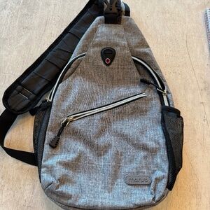 Mosiso Gray Sling Bag